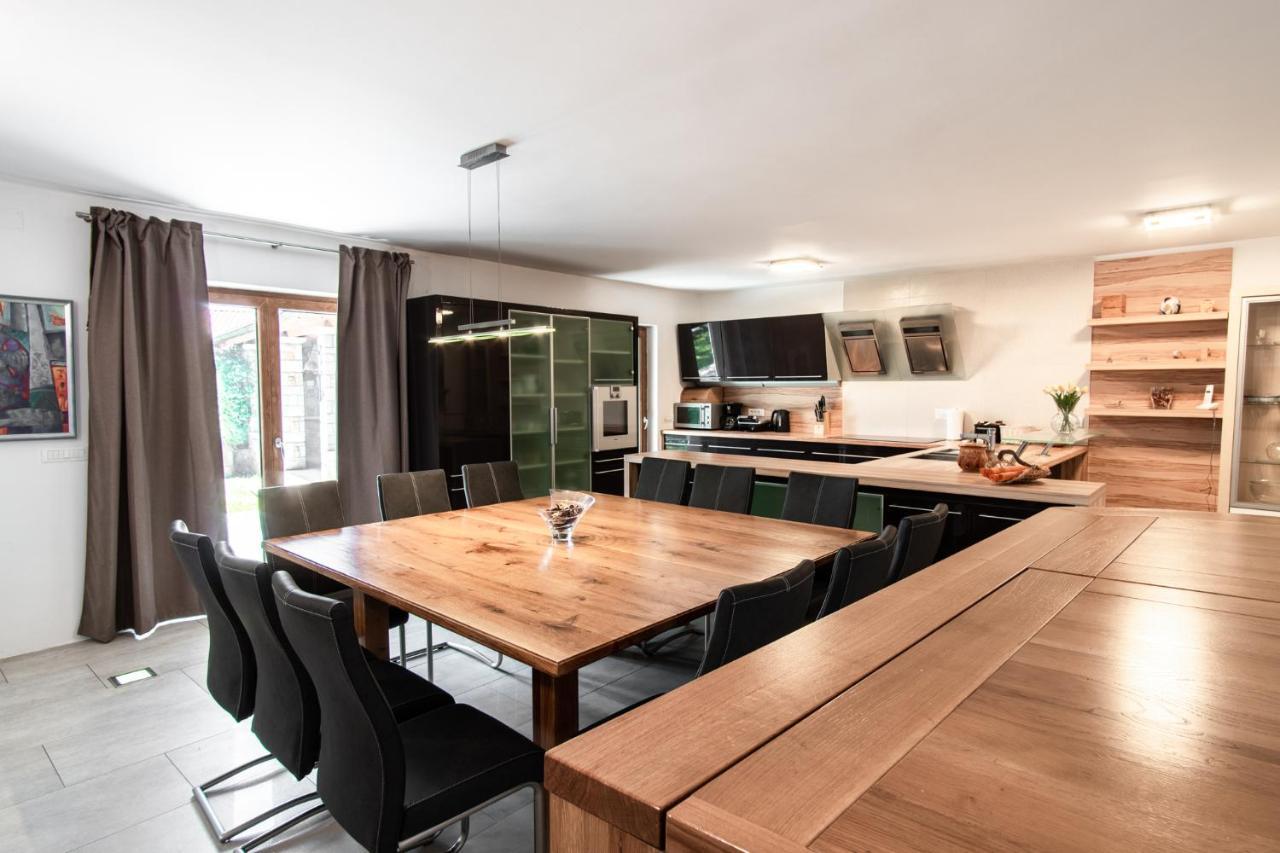 Villa Hermes Art Dutovlje Ngoại thất bức ảnh