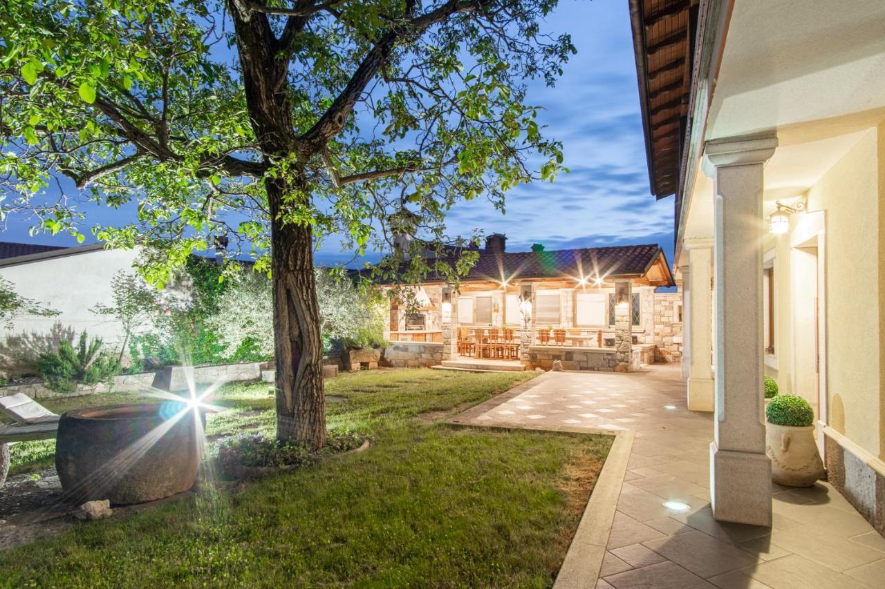 Villa Hermes Art Dutovlje Ngoại thất bức ảnh